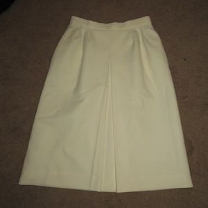 Gorgeous white pleated skirt